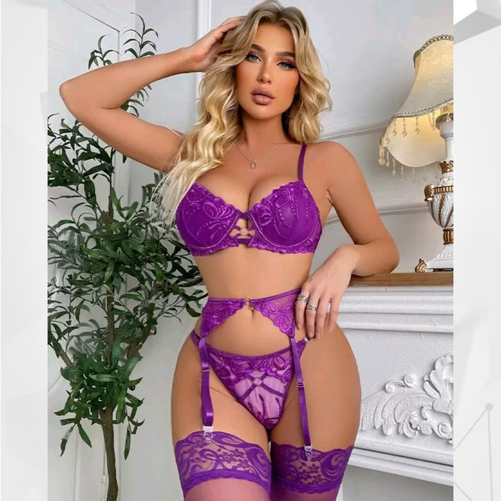 Lace Embroidery Garter Lingerie Set with Stockings