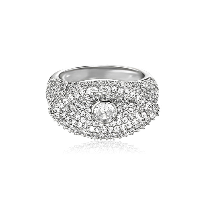 Luxurious Full-Diamond Central Stone Ring (Gold/Silver Version)