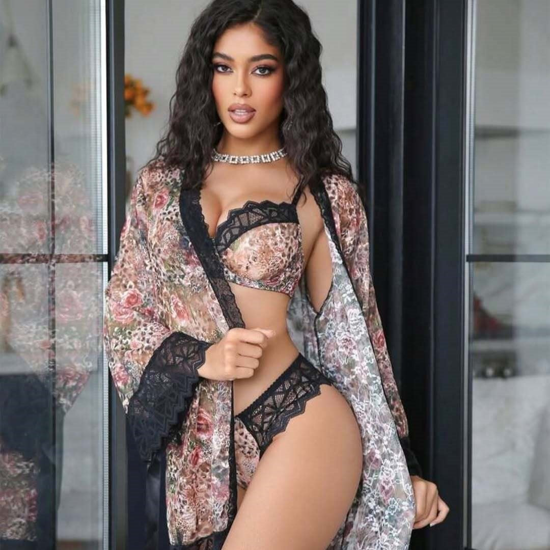 Floral Lace Bra and Panty Set