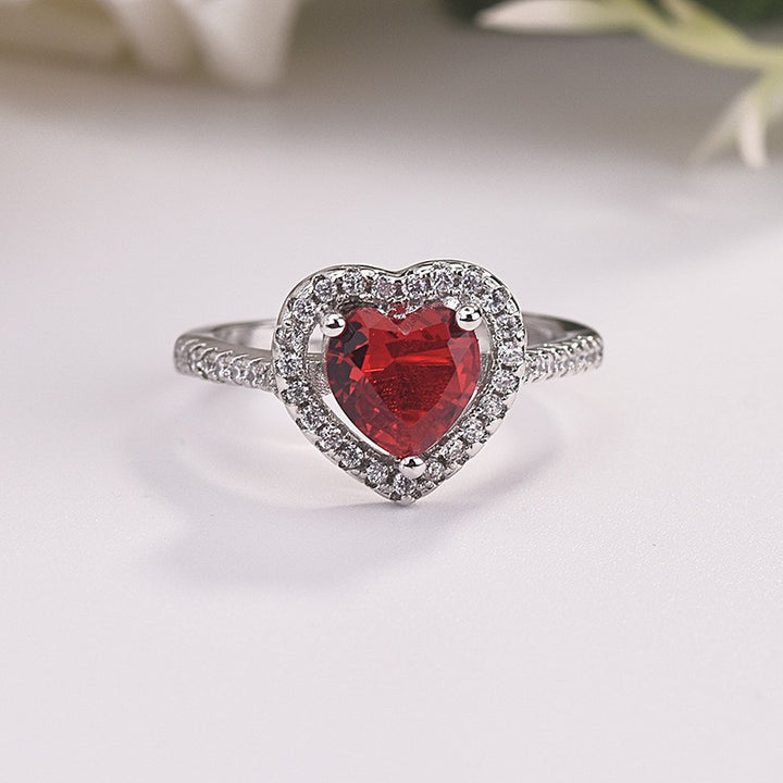 Heart-Shaped Colored Gem Diamond Light Luxury Ring