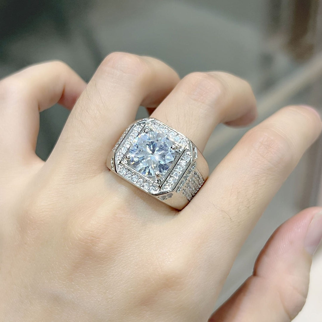 Multi-Color Large Center Diamond Full-Pavé Ring - Titanium Steel Light Luxury Luxurious Band
