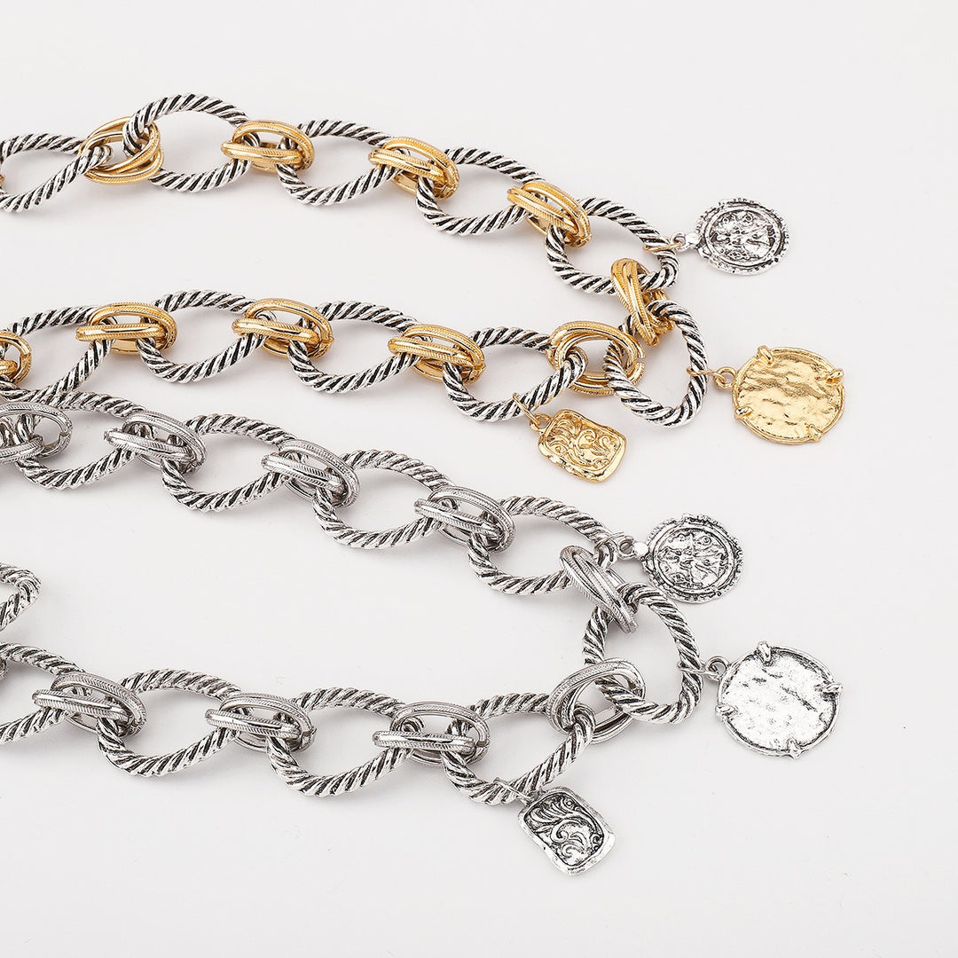 Vintage Gilded Layered Coin Pendant Necklace｜Retro Glamour for Your Neck