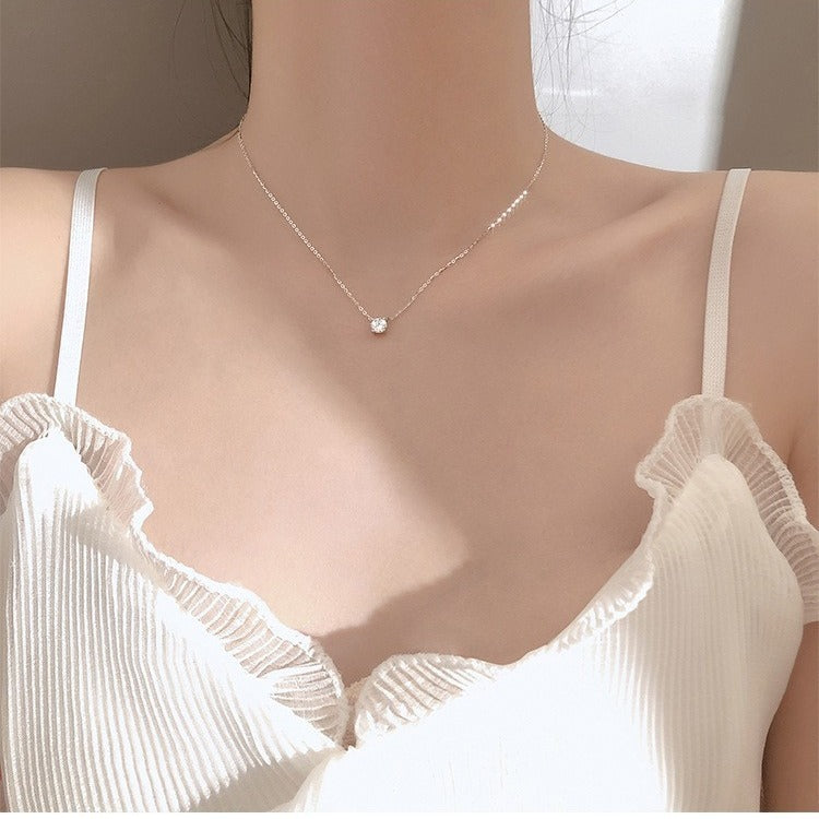 Light Luxury Solitaire Diamond Four-Prong Necklace - Minimalist Women's Clavicle Chain