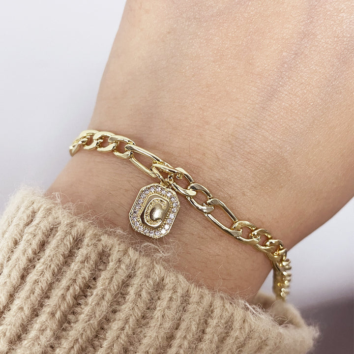 26-Letter Diamond-Inlaid Tag Bracelet (Gold Version)