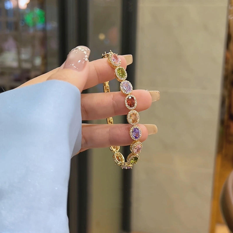 Golden Retro-Style Multi-Color Gem Luxurious Colored Gem Diamond-Inlaid Bracelet