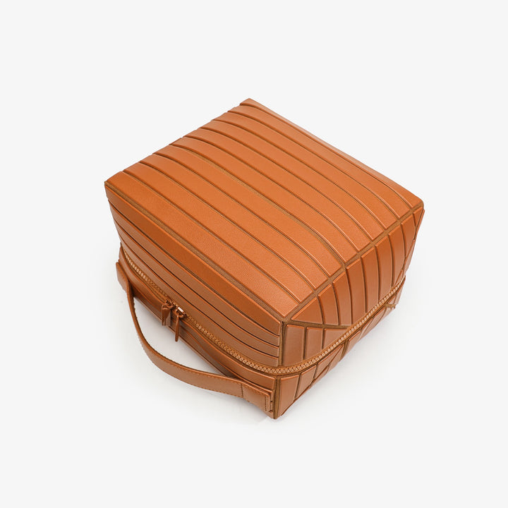 Minimal Textured Makeup Bag｜Spacious & Structured Cosmetic Organizer for Daily & Travel Use