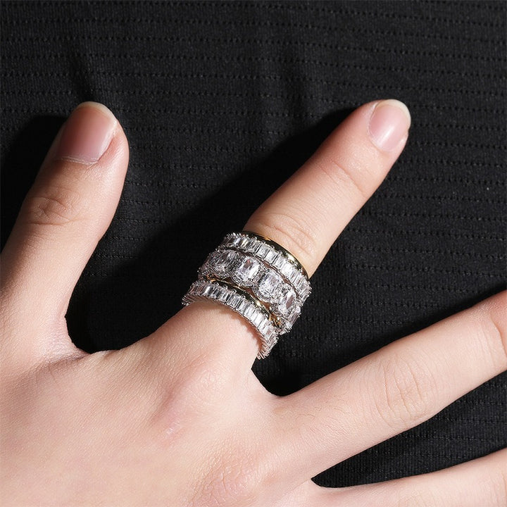 “Dazzling Layered Realm” 18K Gold Diamond Ring Set