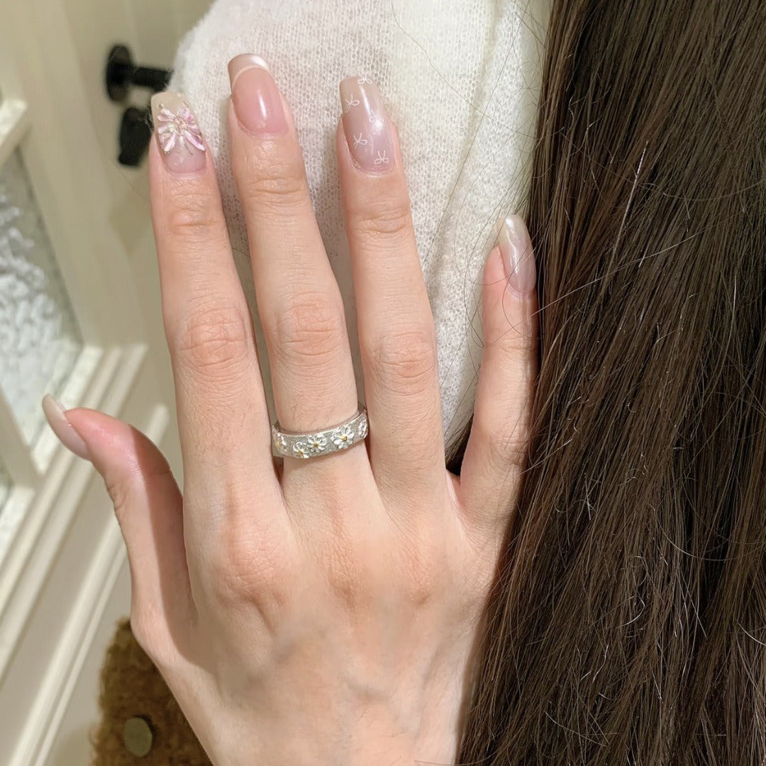 Vintage Daisy Ring
