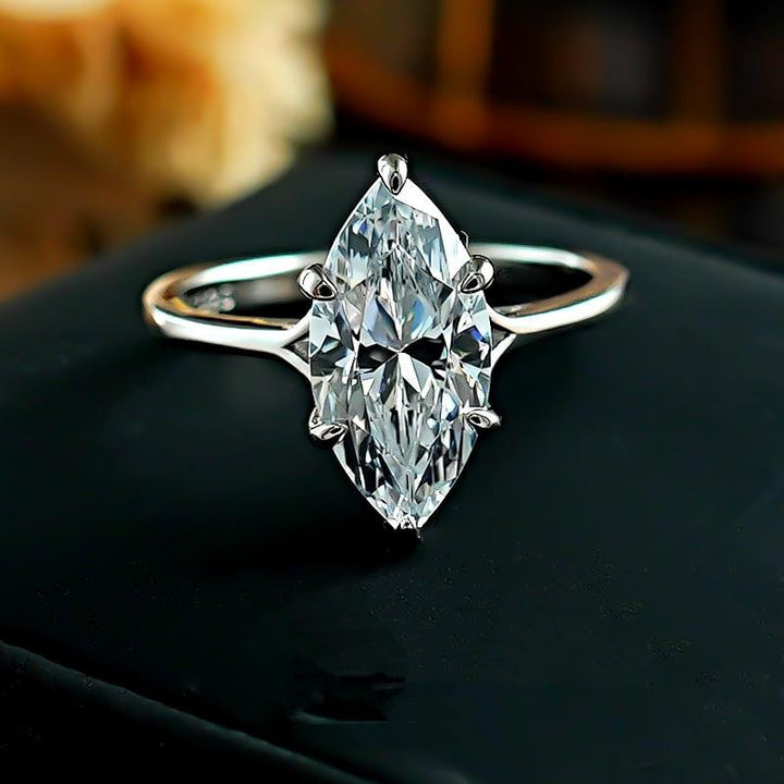 18K Gold/White Gold Marquise Solitaire Diamond Ring - Lab-Grown Diamond Light Luxury Band