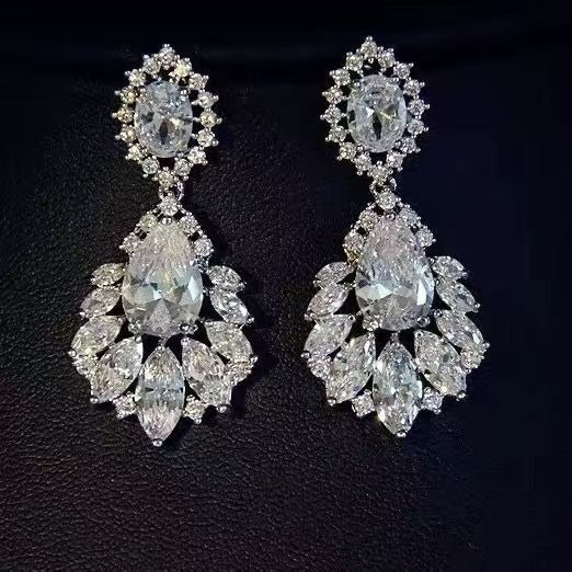 Plume Diamond Opulence 18K White Gold Full Diamond Drop Earrings（2PCS）