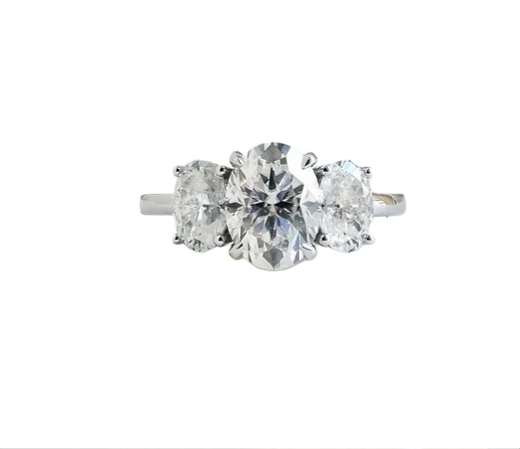 18K Gold/S925 Silver Oval Three-Stone Ring - Light Luxury Niche Romantic Band