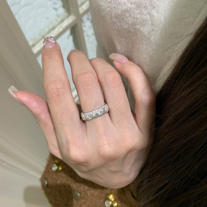 Vintage Daisy Ring