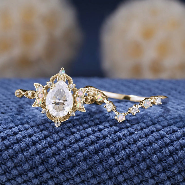 Vintage Moon-Star Teardrop Diamond Ring - S925 Silver Plated 18K Gold Opal Light Luxury Band