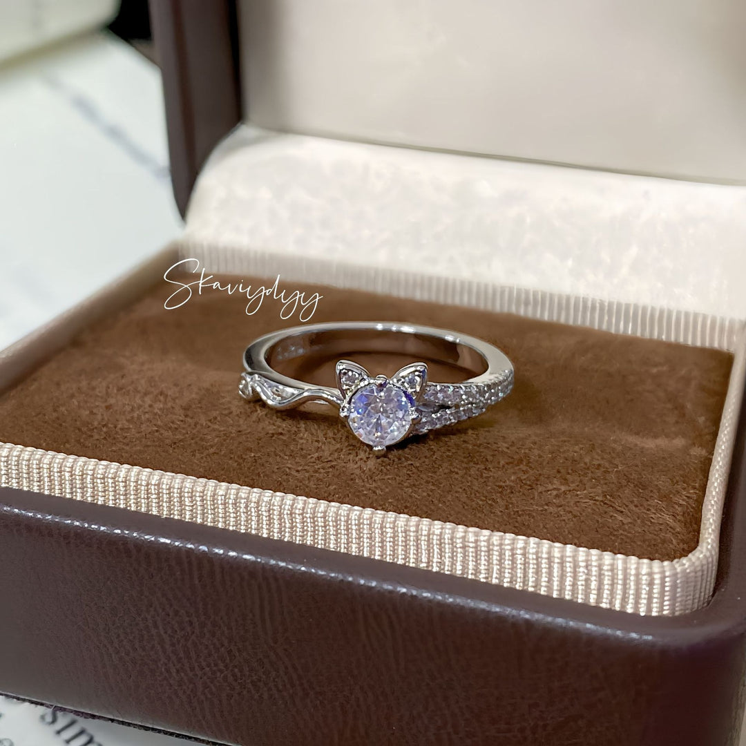 Moissanite White Gold Ring with Bow Design | Brilliant & Romantic Statement Ring