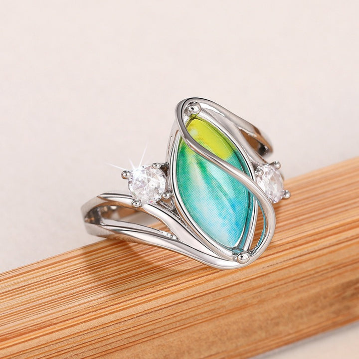 Witch's Power Protection Ring (Moonstone/Color-Changing Gem)