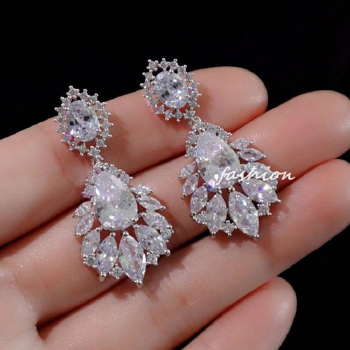 Plume Diamond Opulence 18K White Gold Full Diamond Drop Earrings（2PCS）