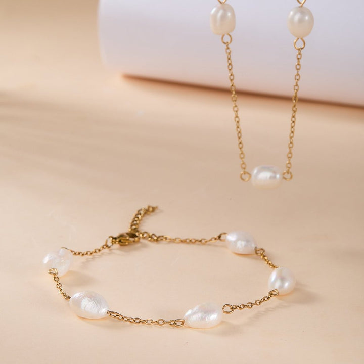 Baroque Pearl Gold 18K Gold Freshwater Pearl Bracelet & Necklace Set
