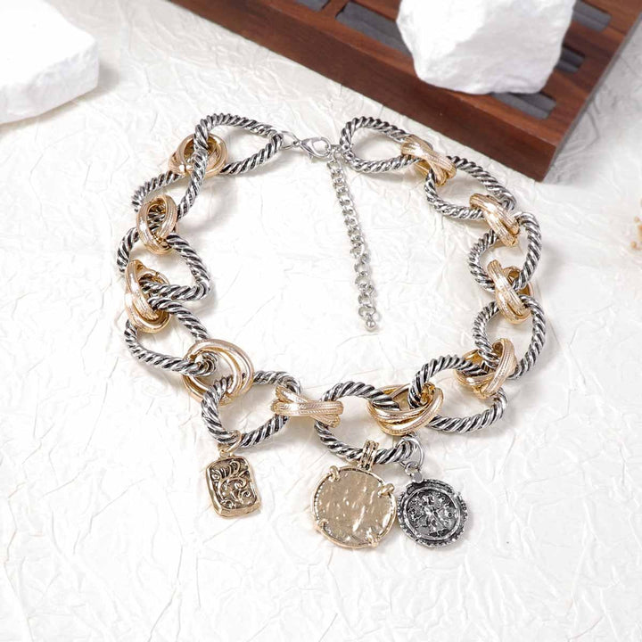 Vintage Gilded Layered Coin Pendant Necklace｜Retro Glamour for Your Neck