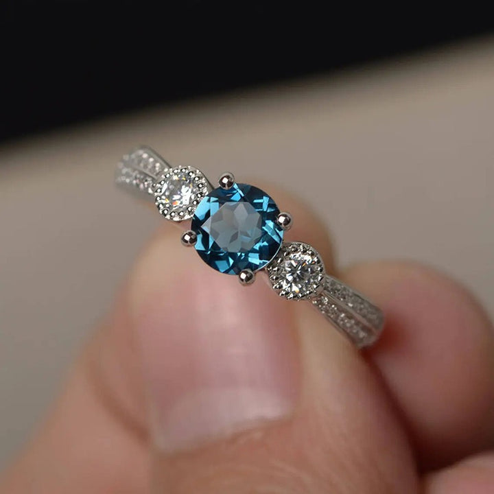 S925 Silver Light Luxury Aquamarine-Style Center Stone Split-Set Ring