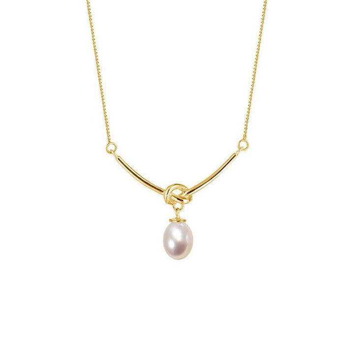 Modern Knot Pearl Necklace | Minimal Elegance at the Collarbone