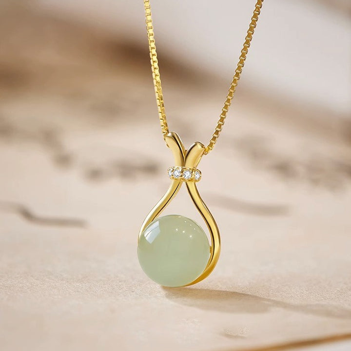 18K Gold Bowknot Pearl/Chalcedony Pendant Necklace - Light Luxury Niche Choker