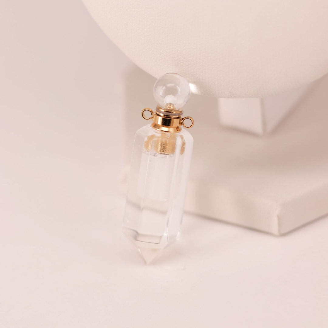 Multi-Color Natural Crystal Perfume Bottle Pendant - Openable Essential Oil Bottle Necklace, Spiritual Energy Fashion Accessory