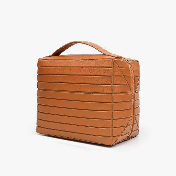 Minimal Textured Makeup Bag｜Spacious & Structured Cosmetic Organizer for Daily & Travel Use