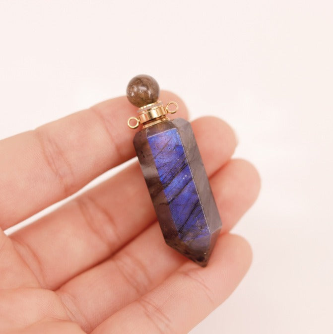 Multi-Color Natural Crystal Perfume Bottle Pendant - Openable Essential Oil Bottle Necklace, Spiritual Energy Fashion Accessory