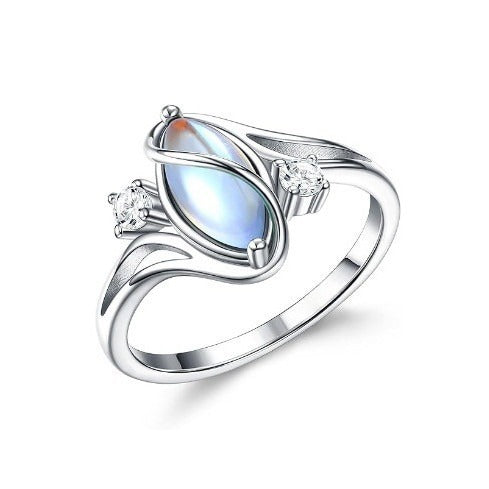 Witch's Power Protection Ring (Moonstone/Color-Changing Gem)