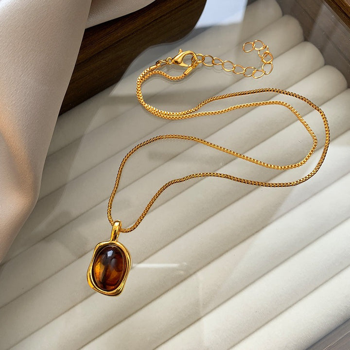 18K Gold Baroque Pearl/Cat's Eye Pendant Necklace - Light Luxury Vintage Choker