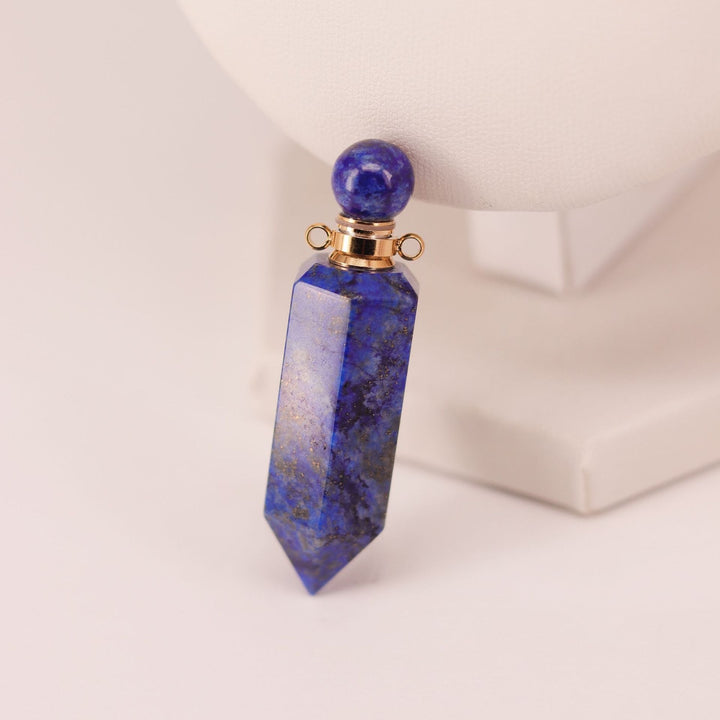 Multi-Color Natural Crystal Perfume Bottle Pendant - Openable Essential Oil Bottle Necklace, Spiritual Energy Fashion Accessory